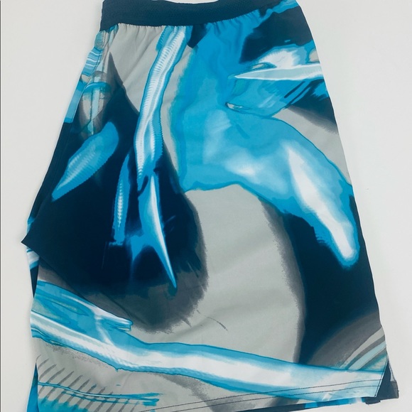 NIKE Mens Board Shorts Sz 4XL DIVERGE 12Swim Trunk - Picture 2 of 13